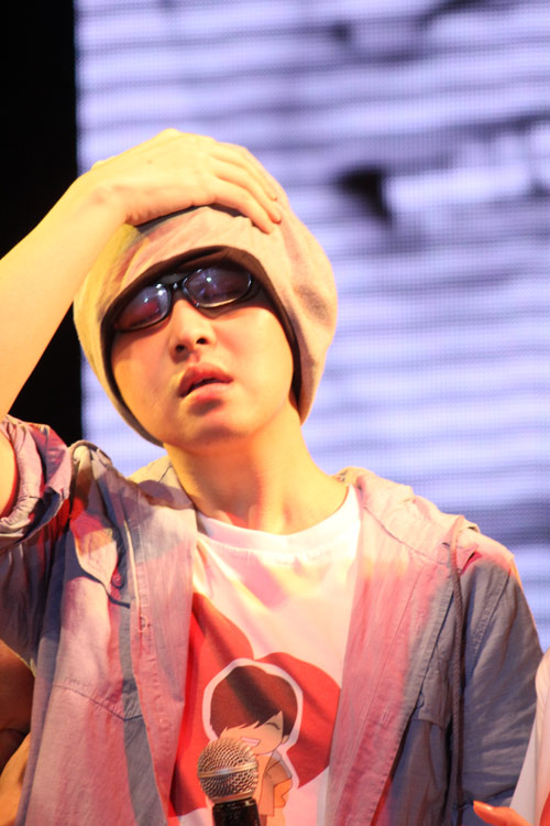 WanBi[-]Tuấn[-]Anh[-]khóc[-]trong[-]vòng[-]tay[-]mẹ,[-]Ca[-]nhạc[-]-[-]MTV,[-]WanBi[-]Tuan[-]Anh,[-]bat[-]khoc,[-]me,[-]vong[-]tay[-]cua[-]me,[-]Cam[-]on,[-]tri[-]an,[-]u[-]nao,[-]benh[-]nan[-]y,[-]thi[-]giac,[-]hau[-]truong,[-]ca[-]sy,[-]tin[-]tuc